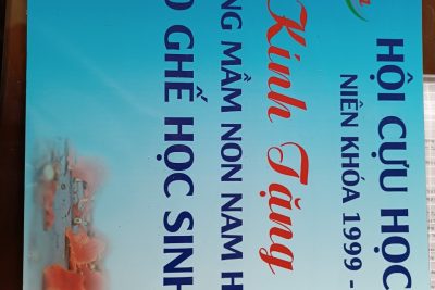 TRƯỜNG MẦM NON NAM HÙNG ĐƯỢC HỘI CỰU HỌC SINH NAM HÙNG NIÊN KHÓA 1999 – 2003 TRAO TẶNG 60 GHẾ HỌC SINH